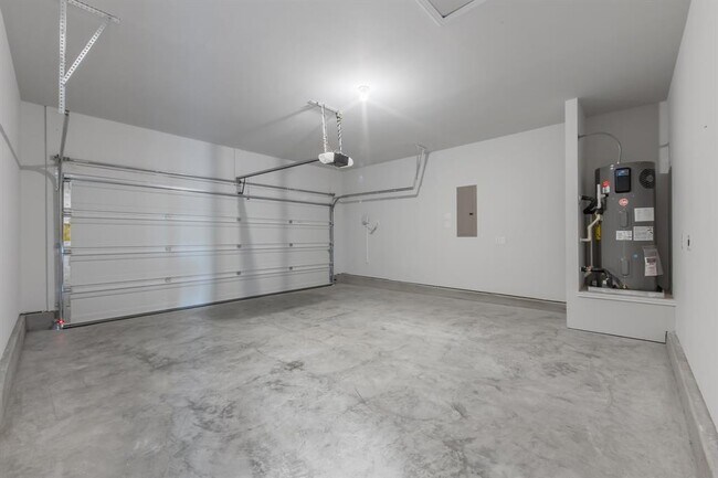 Building Photo - 12714 Bottomland Forest Trl