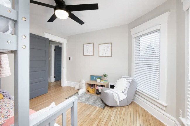 Building Photo - 713 Crosby St