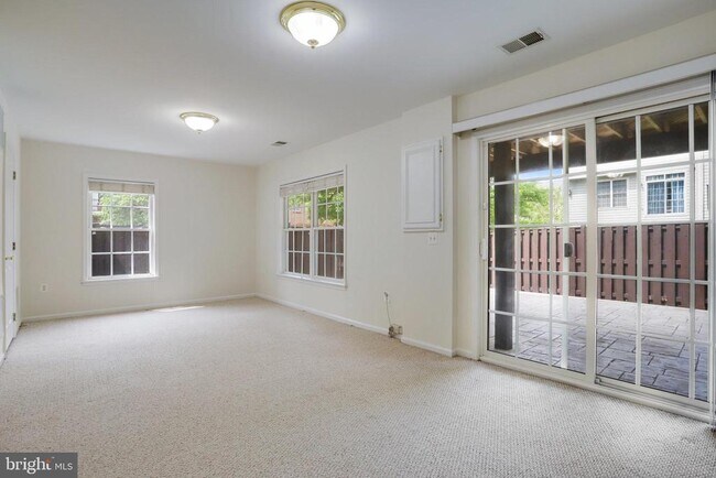 Building Photo - 141 Herndon Mill Cir
