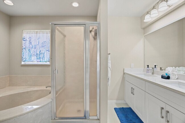 Building Photo - 874 Magnolia Ct