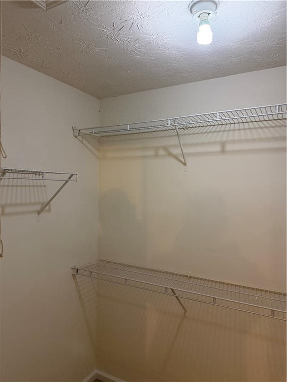 Building Photo - 4444 Windale Dr NW