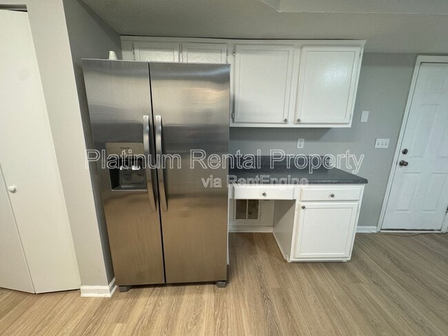 Building Photo - 1451 Glynview Cir