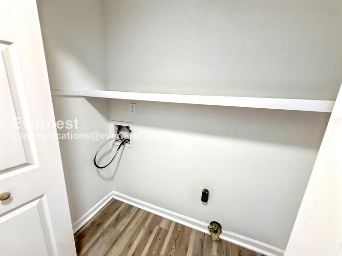 Building Photo - 615 Cahaba Manor Trail