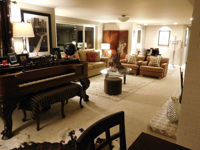 Building Photo - 3140 SW Westwood Dr