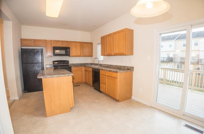 Building Photo - 4121 Trabert Ct