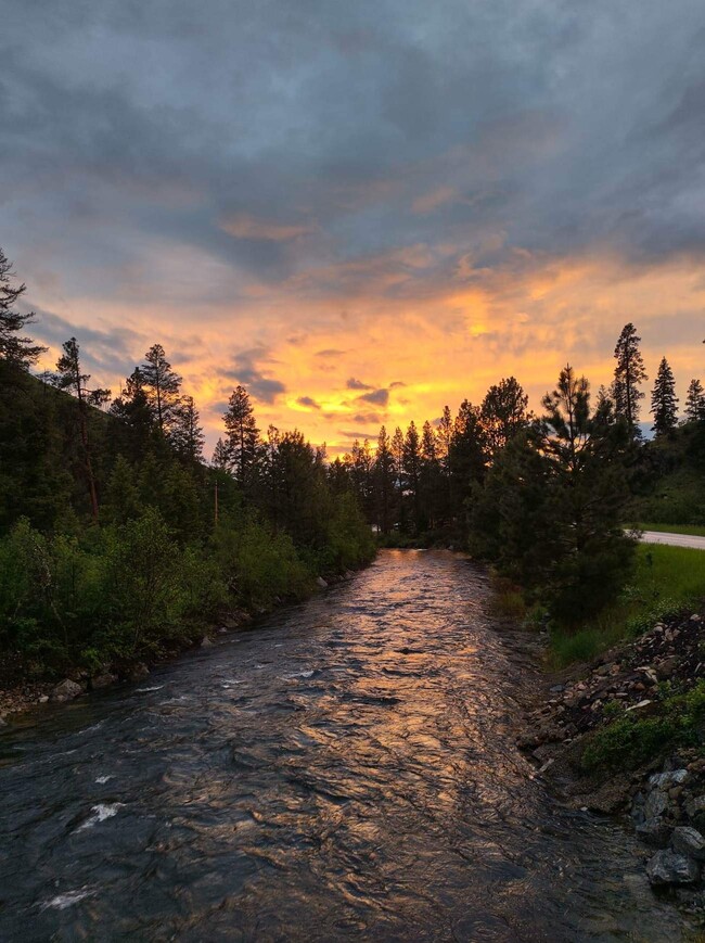 The Bitterroot River - 4079 Stevensville River Rd