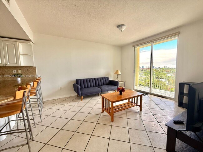 Building Photo - 3500 Coral Wy
