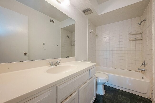 Building Photo - 6606 De Moss Dr