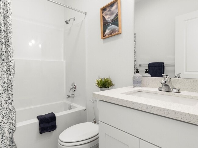 Building Photo - Brand New Construction 1 bed 1 Bath Availa...
