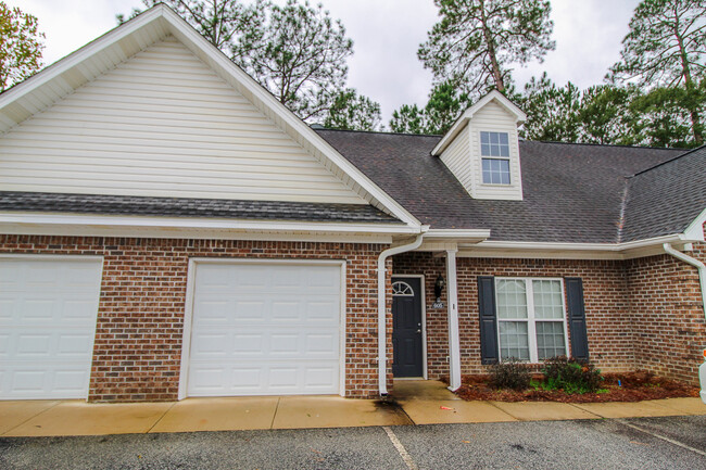 Building Photo - 8100 Burkhalter Rd