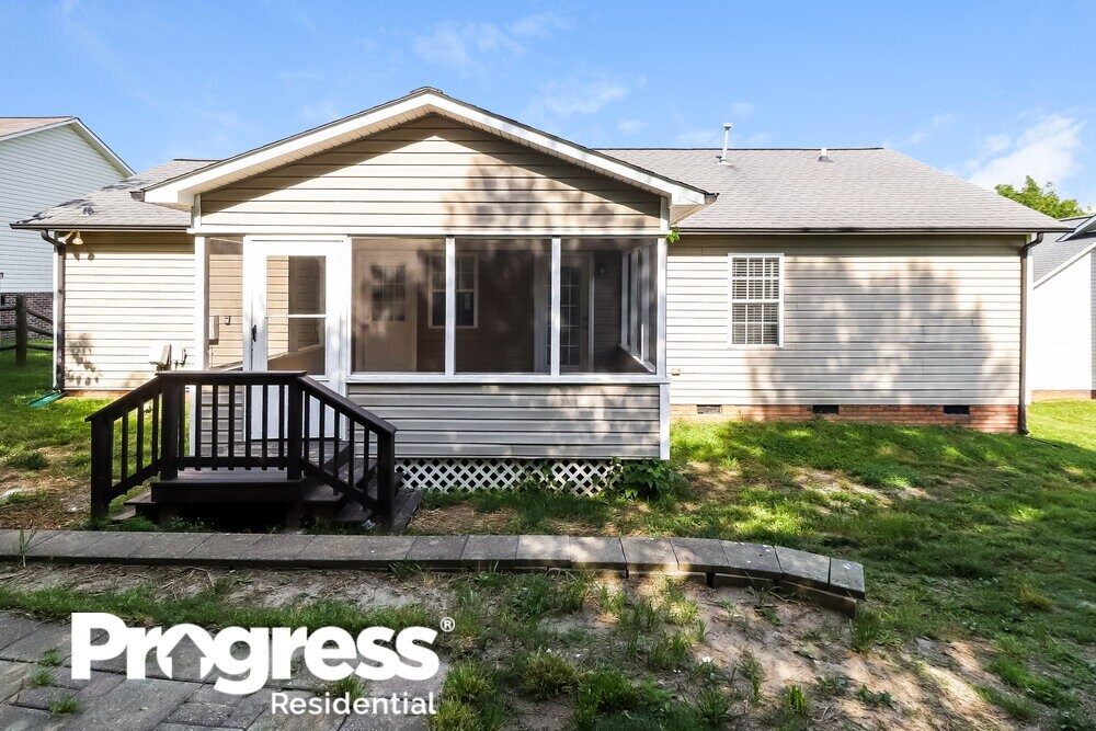 Building Photo - 1133 Piney Church Rd