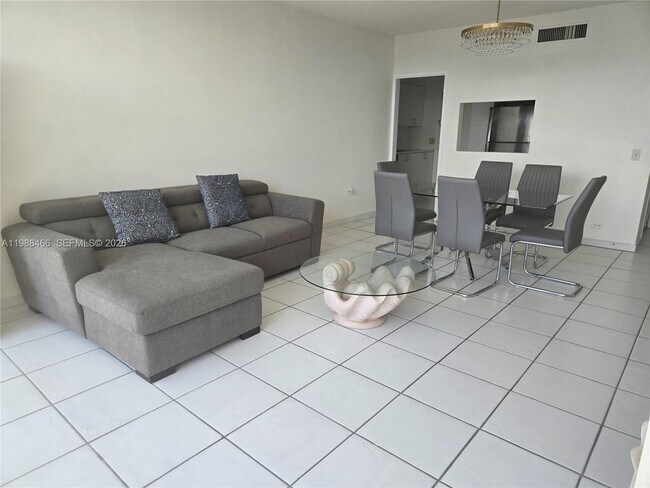 Building Photo - 3505 S Ocean Dr