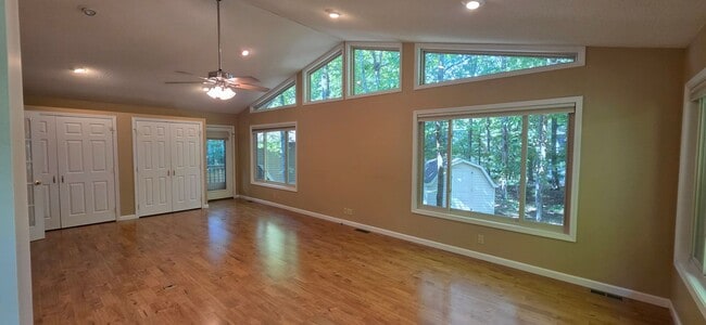 Building Photo - 130 Berkshire Loop