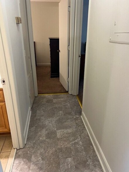 Building Photo - 279 Crabapple Cir