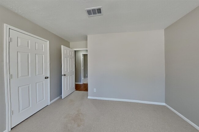 Building Photo - 26912 Castlecliff Ln