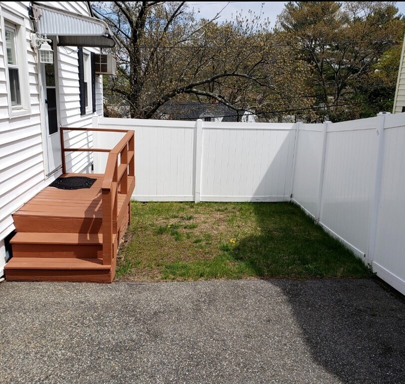 Building Photo - 27 Westland Ave