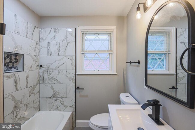 Building Photo - 5809 Eurith Ave