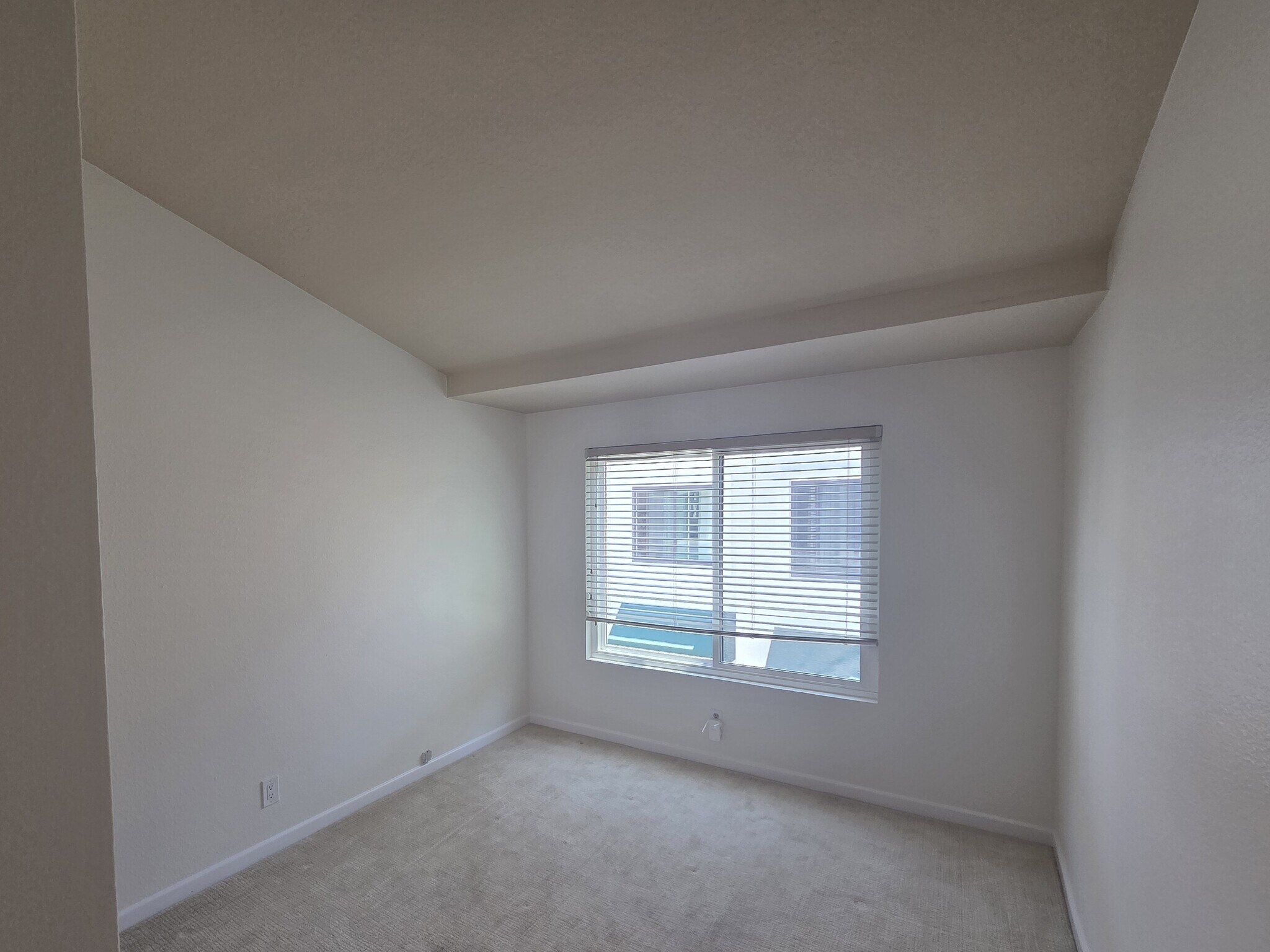 Building Photo - 7492 Seabluff Dr