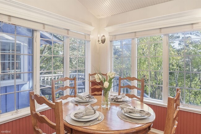 Building Photo - 3 br, 2.5 bath House - 3875 The Hideout