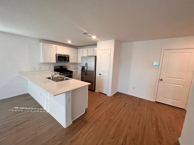 Building Photo - 1413 Twilight Grn Dr