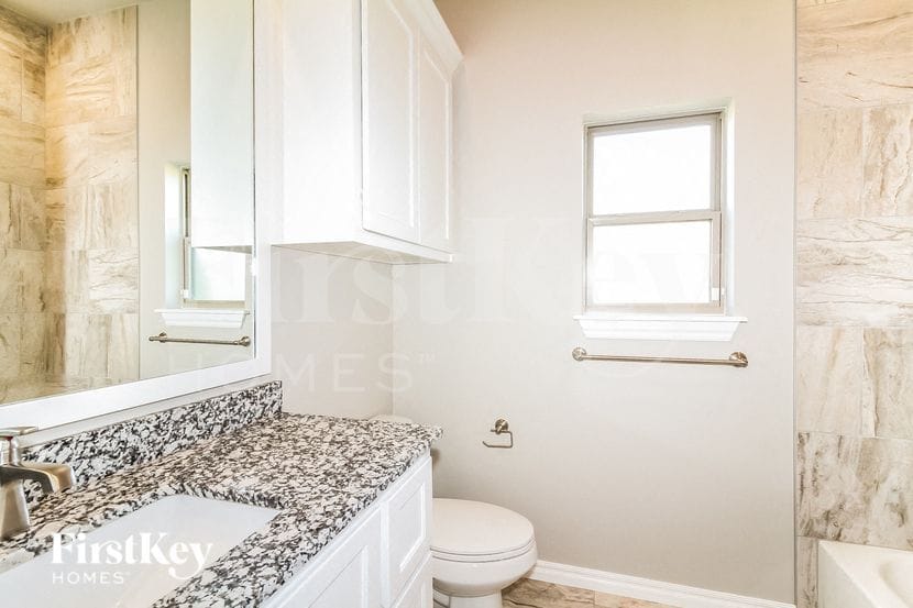 Building Photo - 18609 Austin Pl