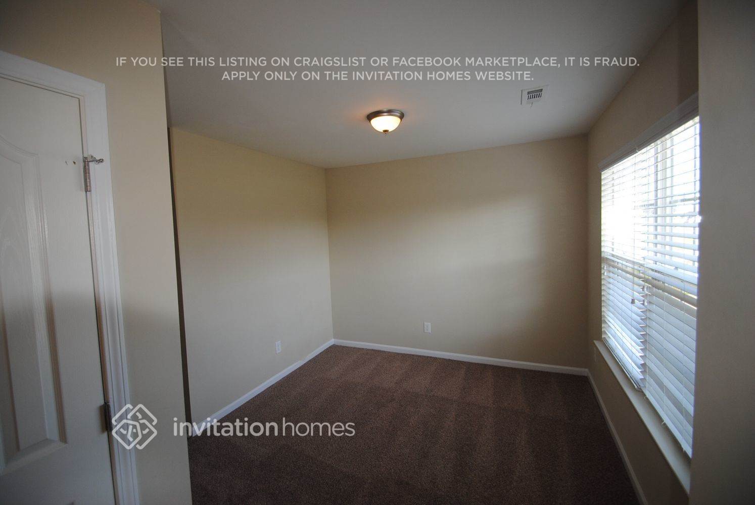Building Photo - 214 Glencroft Dr
