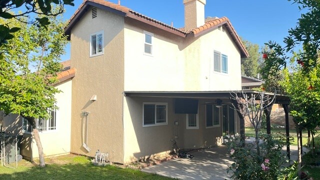 Building Photo - 984 N Teakwood Ave