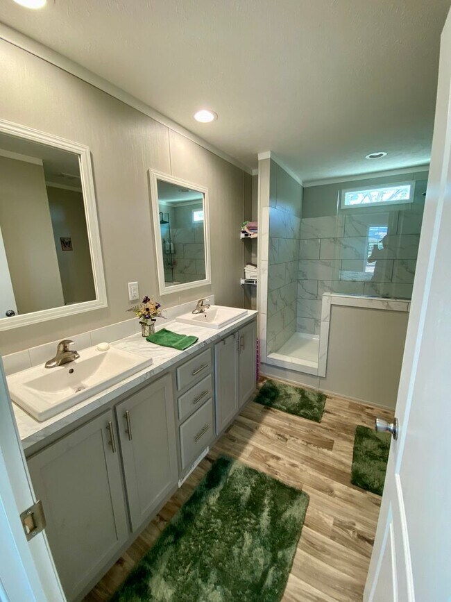 Building Photo - Home in Augusta Woods!!