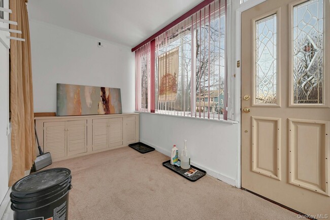 Building Photo - 42 Williams Ave