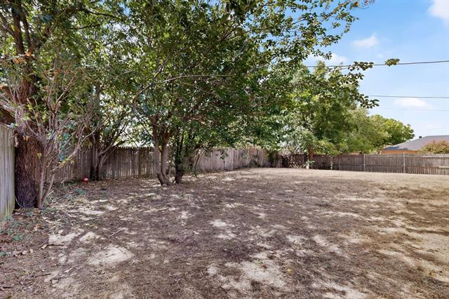 Building Photo - 6000 Cool Springs Dr