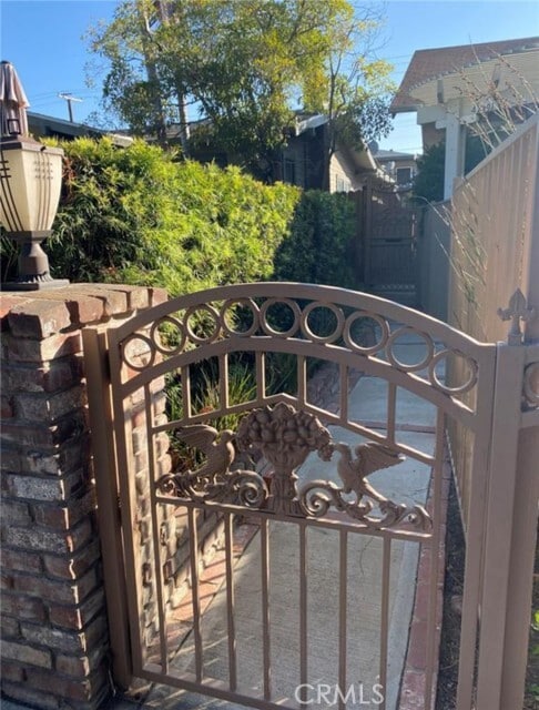 Primary Photo - 4139 Jackson Ave