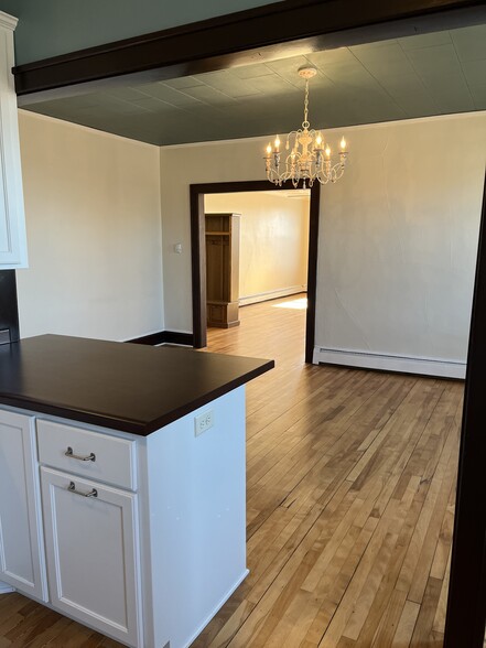 Building Photo - 415 E Saint Germain St