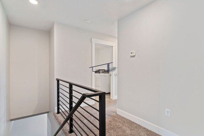 Building Photo - Charming South Weber Townhome Available!