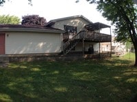 Building Photo - 211 Saratoga Rd