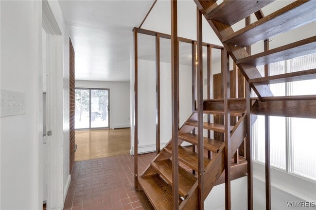 Building Photo - 2955 E Church St