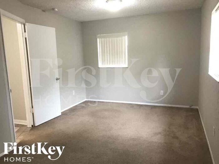 Building Photo - 8275 Jacaranda Ave