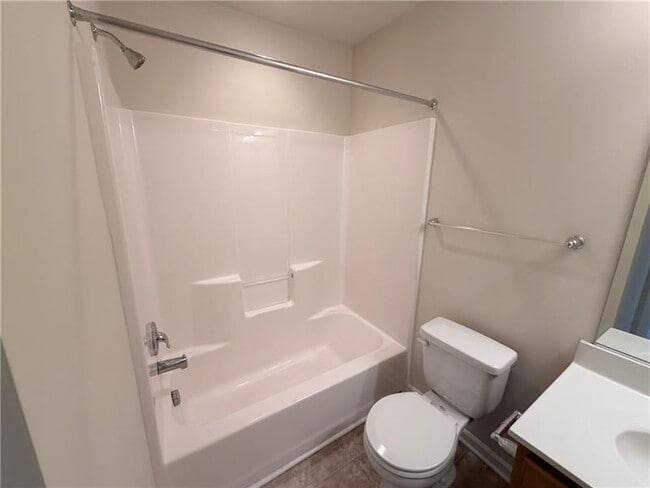 Building Photo - 525 Gala Dr