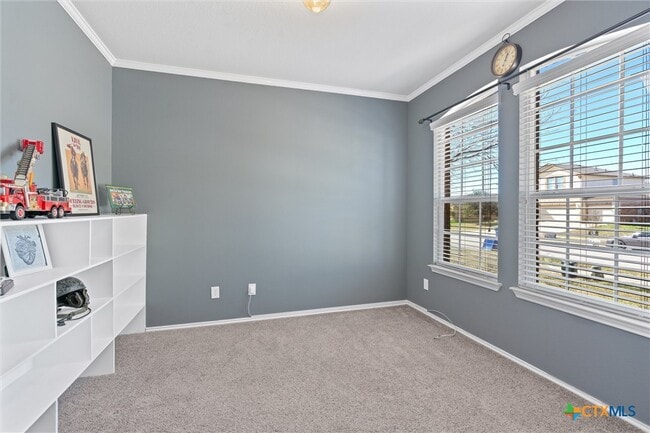 Building Photo - 2108 Scott Dr