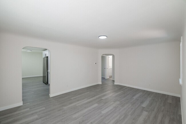 Building Photo - 1247 Clark Mill Rd