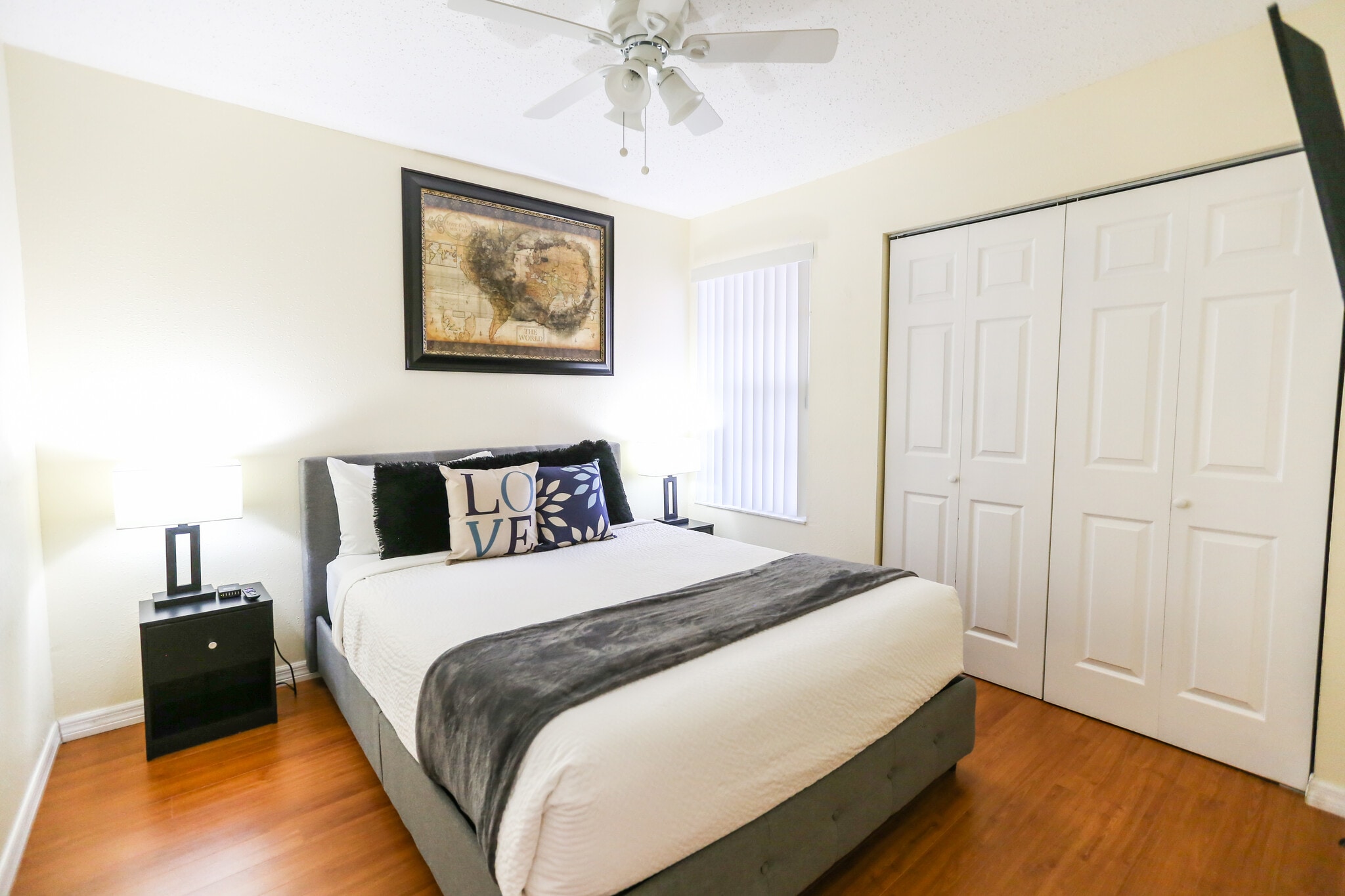 Building Photo - 2489 Sweetwater Club Cir