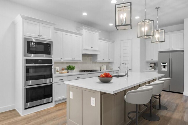 Building Photo - 706 Carina Gaze Ct