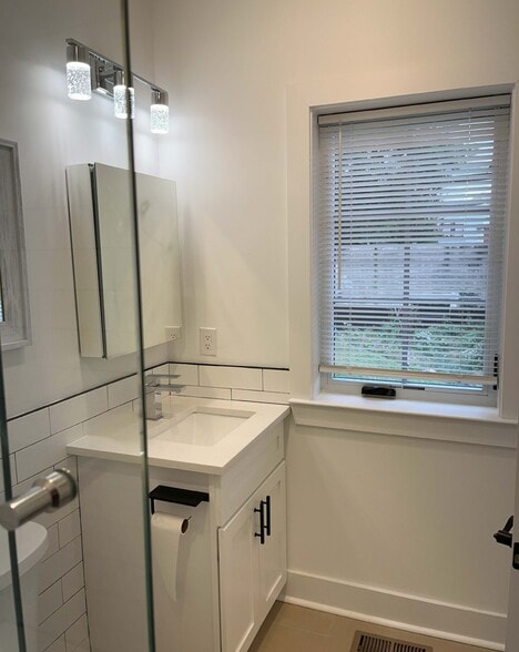 Building Photo - 3680 Indian Queen Ln