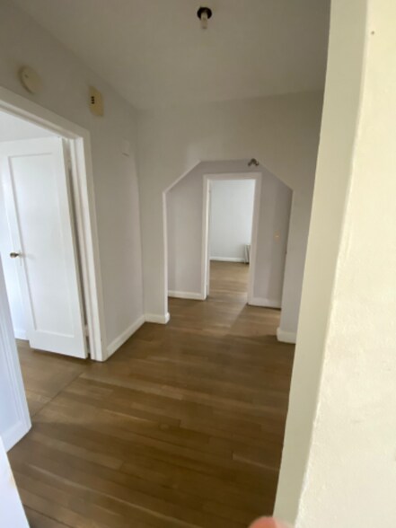 Building Photo - 42 Fordham St