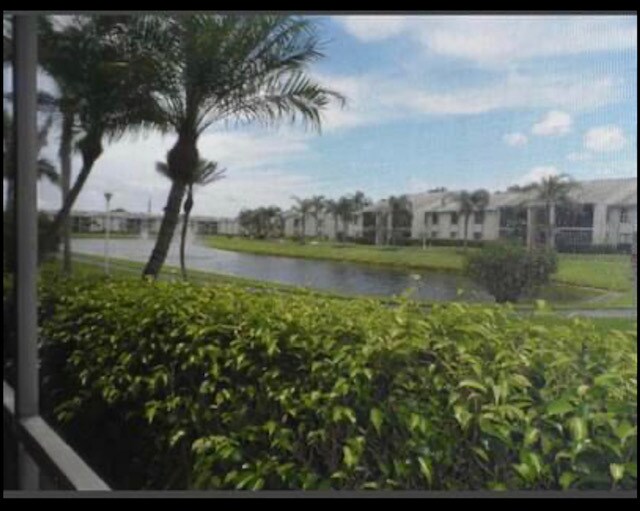 Building Photo - 1105 Green Pine Blvd