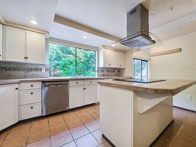 Building Photo - Charming 4-Bedroom Home with Bonus Rooms &...
