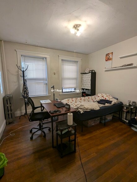 Building Photo - 1247 Beacon St