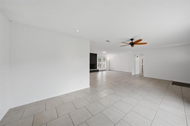 Building Photo - 1007 Golden Trophy Dr