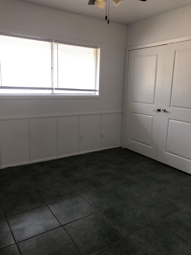 Building Photo - 3112 Lourdes St