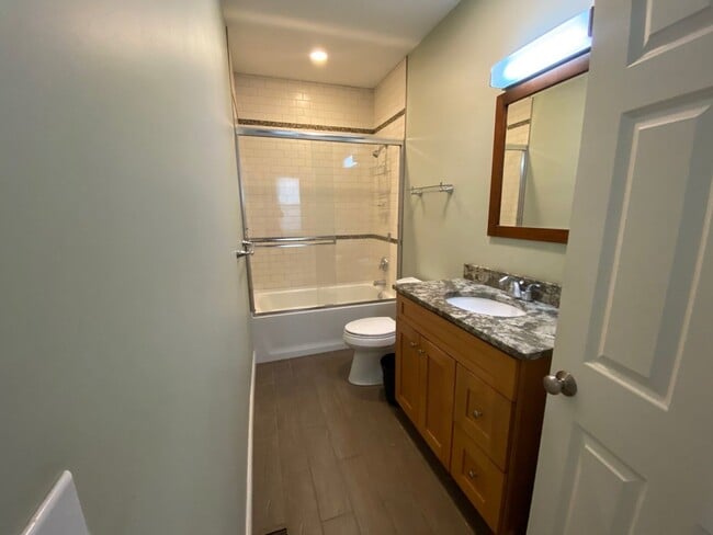 Building Photo - 63 Mechanic St