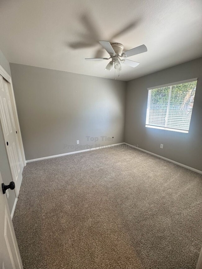 Building Photo - Spacious 4-Bedroom Home on Expansive Lot i...